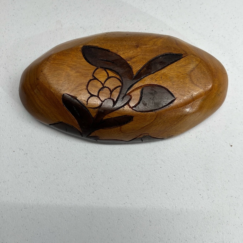 Carved wood serving bowl monkey pod 5 compartments 12x 7x 2 Inches - Picture 9 of 11